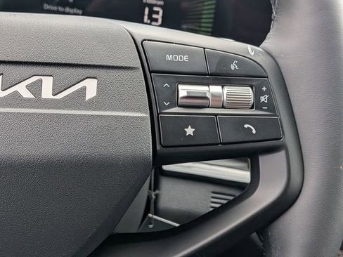 New 2026 Kia Sportage LX FWD image 14