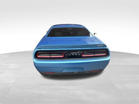 Used 2016 Dodge Challenger SRT RWD image 5