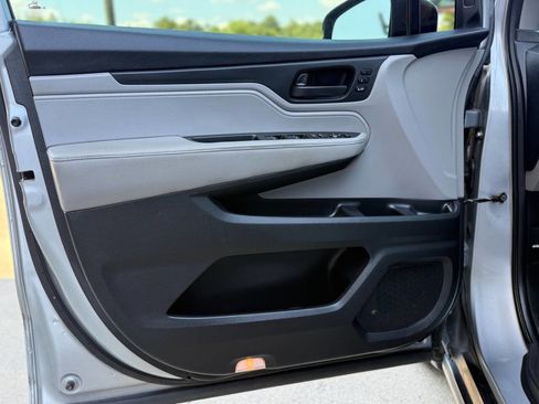 Used 2018 Honda Odyssey EX-L image 29