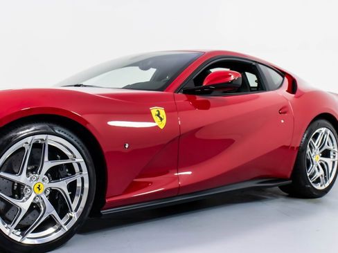 Certified 2018 Ferrari 812 Superfast image 31