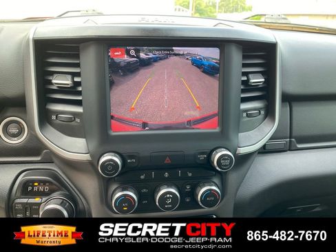 Used 2022 RAM 1500 Big Horn AWD/4WD image 17