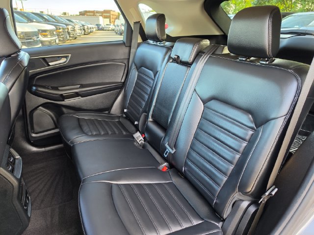 Used 2024 Ford Edge SEL w/ Convenience Package AWD/4WD image 16