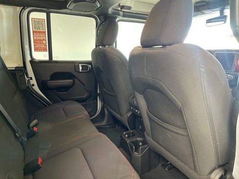 Used 2023 Jeep Wrangler Unlimited Rubicon image 27