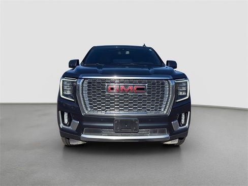 Used 2021 GMC Yukon Denali image 2