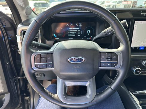 Used 2024 Ford F250 Lariat w/ Sport Appearance Package AWD/4WD image 15