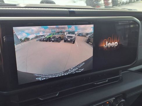 New 2025 Jeep Wrangler Unlimited Rubicon image 4