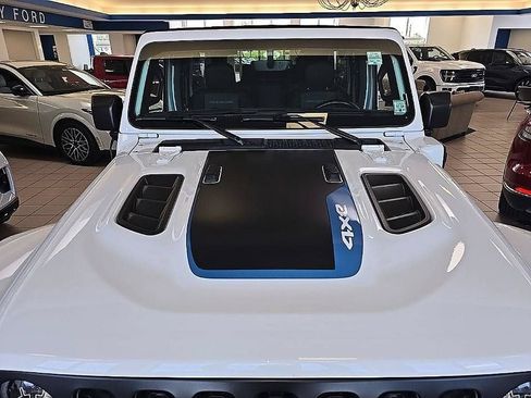 Used 2022 Jeep Wrangler Unlimited Rubicon 4xe w/ Cold Weather Group AWD/4WD image 11