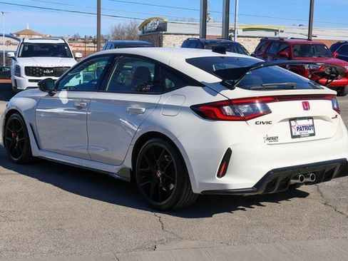 Used 2024 Honda Civic Type R image 5