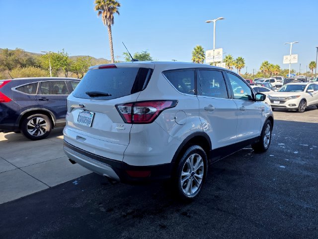 Used 2017 Ford Escape SE FWD image 8
