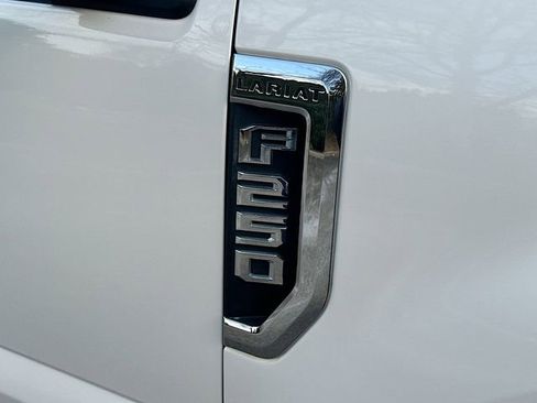 Certified 2017 Ford F250 Lariat w/ Chrome Package image 9