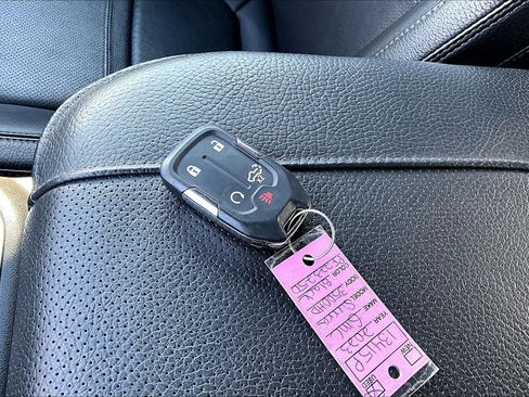 Used 2023 GMC Sierra 3500 Denali w/ Denali Ultimate Package image 10