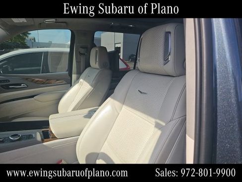 Used 2021 Cadillac Escalade Premium Luxury Platinum AWD/4WD image 6