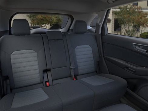 New 2024 Ford Edge SE w/ Black Appearance Package image 11