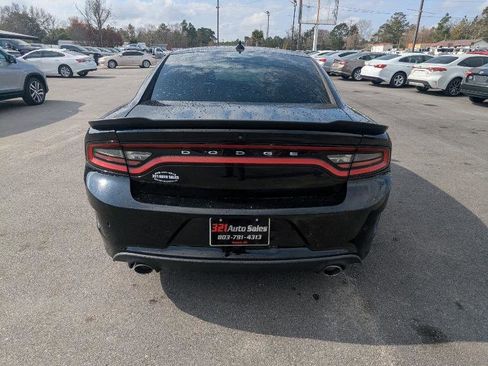 Used 2018 Dodge Charger R/T image 15