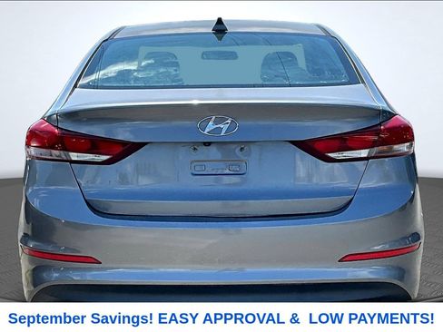Used 2018 Hyundai Elantra SEL w/ Cargo Package FWD image 4