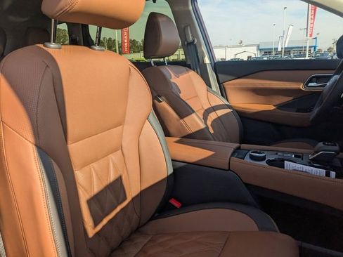 New 2026 Nissan Rogue Platinum w/ Platinum Premium Package image 36