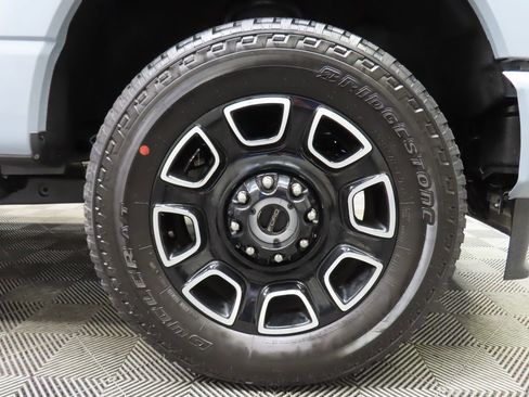 Used 2026 Ford F250 Platinum AWD/4WD image 13