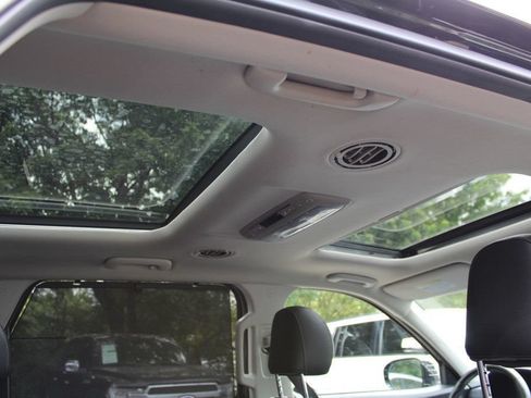 Used 2021 Kia Telluride SX FWD image 25