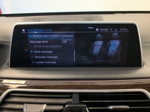 Used 2021 BMW 750i xDrive w/ Executive Package AWD/4WD image 50