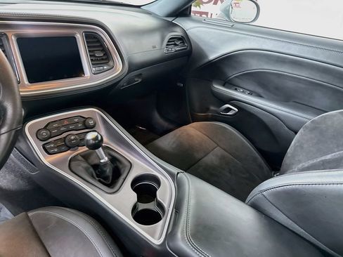 Used 2022 Dodge Challenger R/T w/ Plus Package RWD image 27