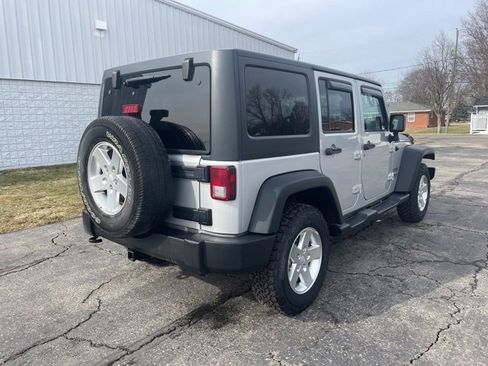 Used 2012 Jeep Wrangler Unlimited Sport image 13