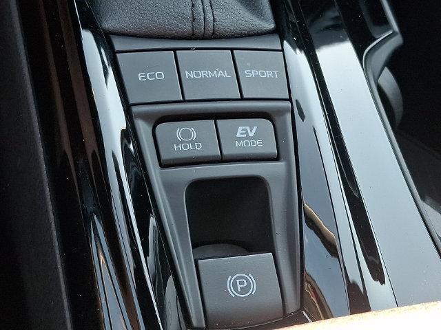 Used 2025 Toyota Camry XSE FWD image 22