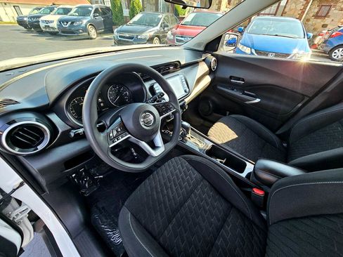 Used 2021 Nissan Kicks SV image 12