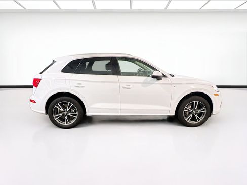 Used 2020 Audi Q5 e Premium image 25