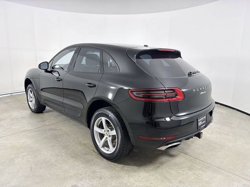 Certified 2018 Porsche Macan AWD/4WD image 3