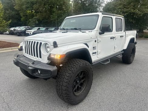 Used 2023 Jeep Gladiator Sport AWD/4WD image 7