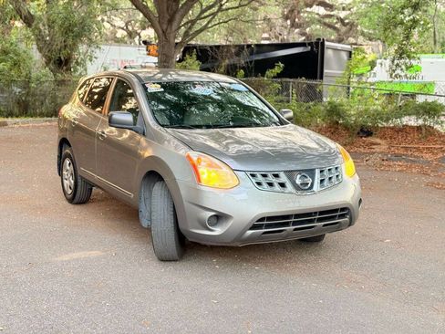 Used 2013 Nissan Rogue S image 3