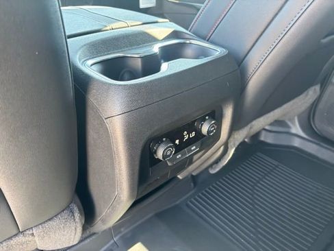 New 2026 Chevrolet Traverse Z71 AWD/4WD image 20