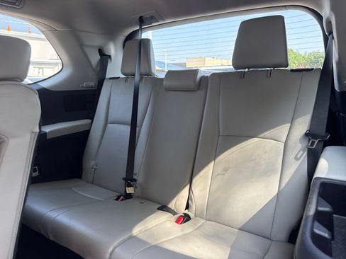 Used 2024 Toyota Grand Highlander AWD image 12