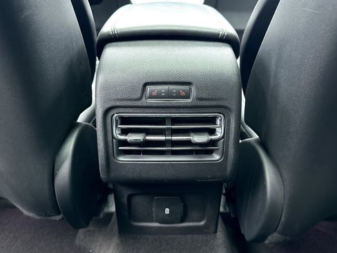 Used 2021 Lincoln Corsair AWD w/ Premium Package image 20