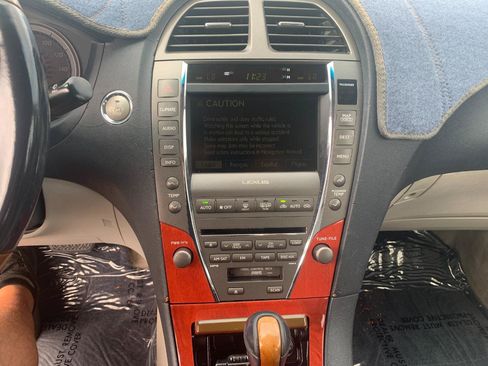 Used 2007 Lexus ES 350 w/ Premium Plus Pkg FWD image 19