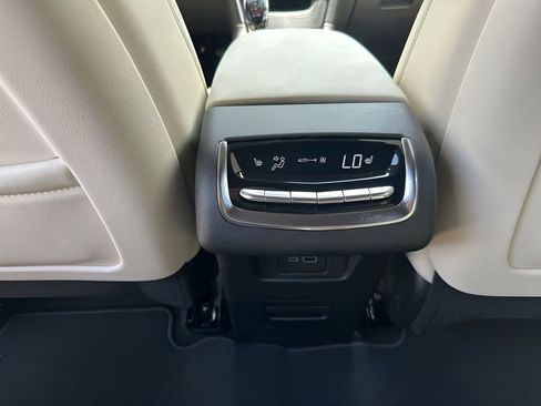 New 2025 Cadillac XT6 Sport w/ Technology Package image 19