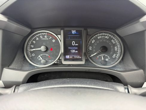 Used 2021 Toyota Tacoma TRD Off-Road AWD/4WD image 22