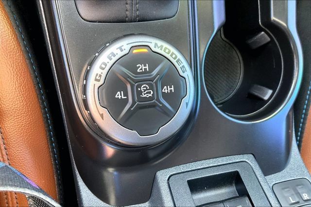 Used 2024 Ford Bronco Outer Banks AWD/4WD image 24