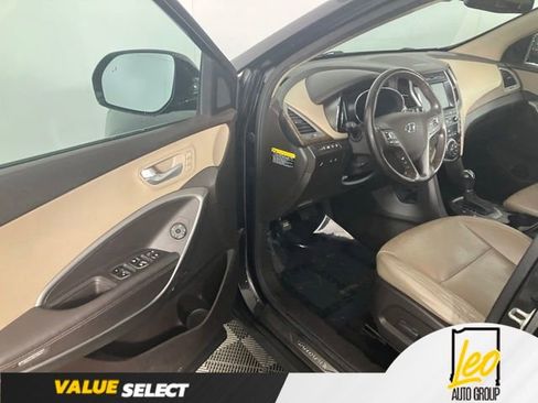 Used 2017 Hyundai Santa Fe FWD image 10