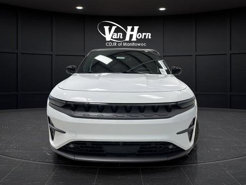 Used 2024 Jeep Wagoneer Launch Edition image 12