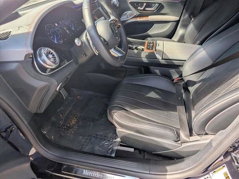 Used 2024 Mercedes-Benz EQS 580 4MATIC Sedan image 17