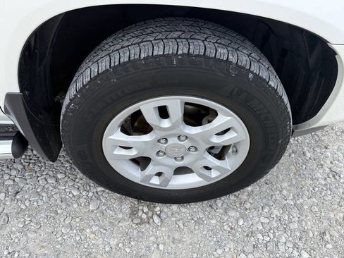 Used 2004 Acura MDX Touring AWD/4WD image 12