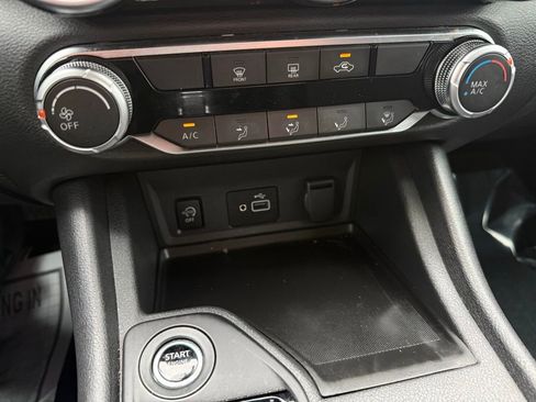 Certified 2024 Nissan Sentra S image 26