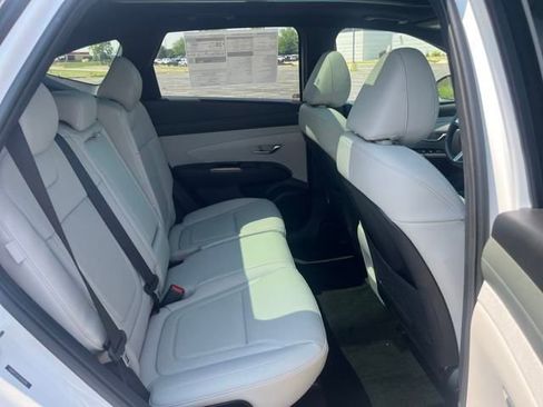 New 2025 Hyundai Tucson Limited image 18