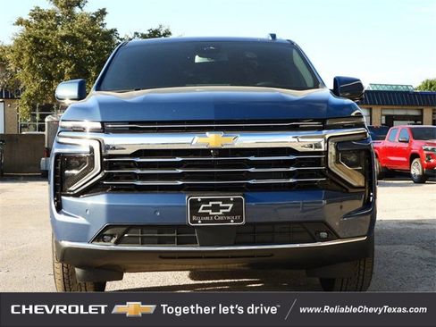 New 2026 Chevrolet Suburban LT w/ Comfort Package image 7