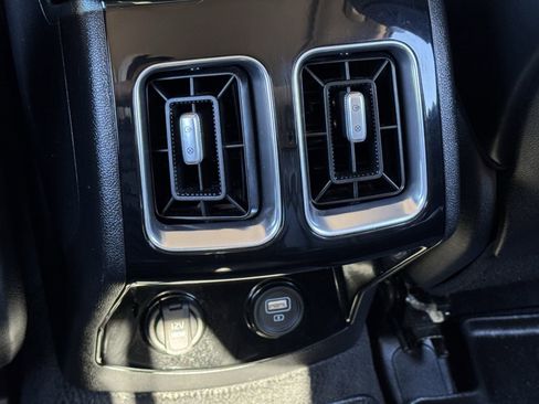 Used 2021 Kia Sorento SX image 30