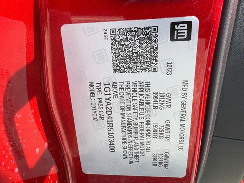 Used 2024 Chevrolet Corvette Stingray Coupe RWD image 25