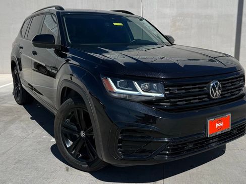 Used 2023 Volkswagen Atlas SEL R-Line image 1