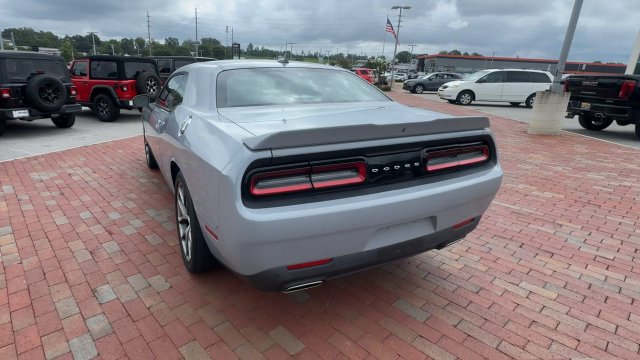 Used 2022 Dodge Challenger GT RWD image 9