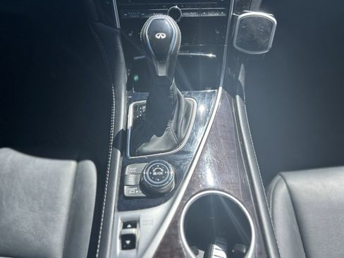 Used 2018 INFINITI Q50 Luxe w/ Essential Package (3.0T Luxe) image 19